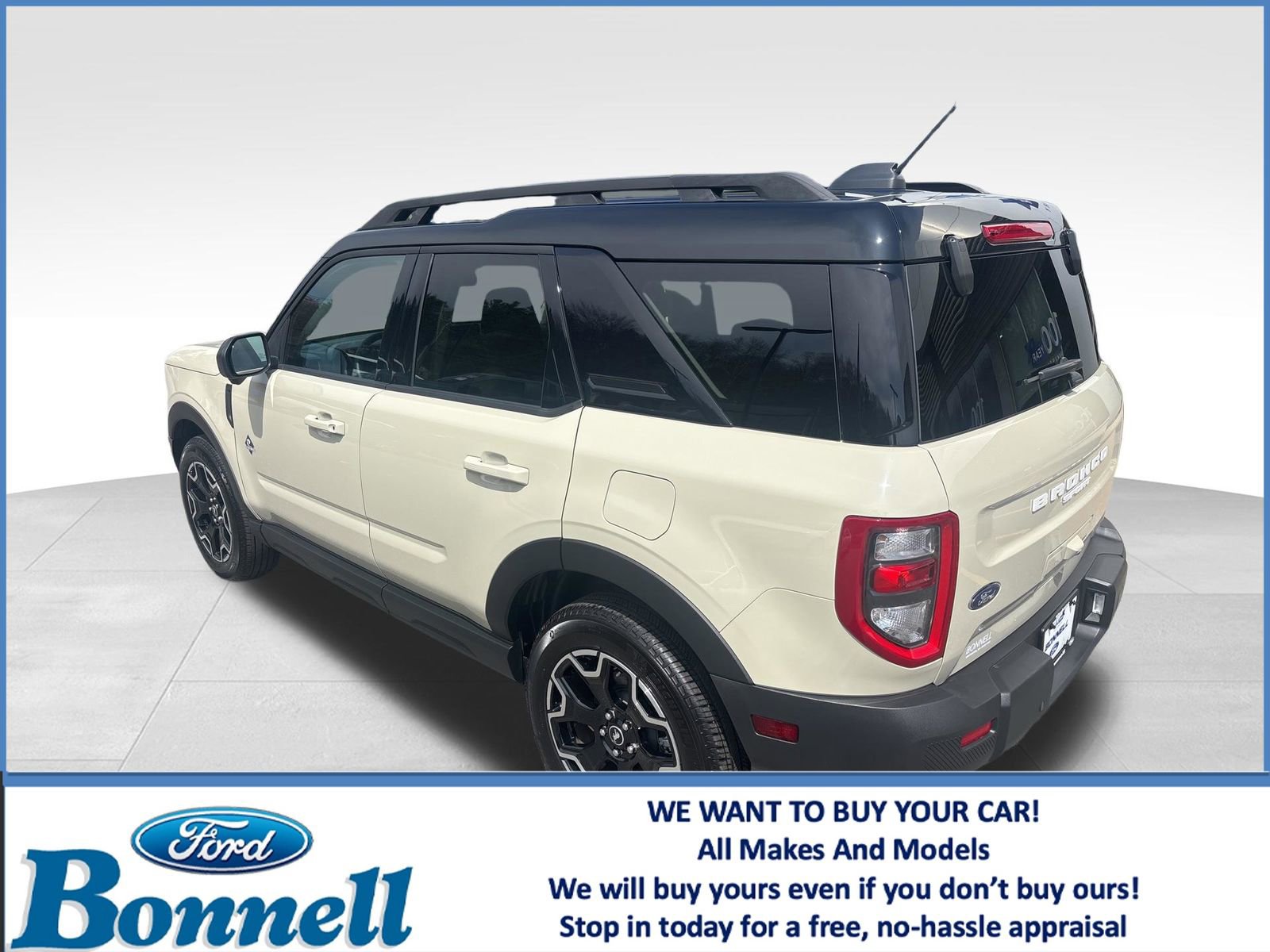 Used 2025 Ford Bronco Sport Outer Banks w/ Outer Banks Tech Package+ AWD/4WD image 3