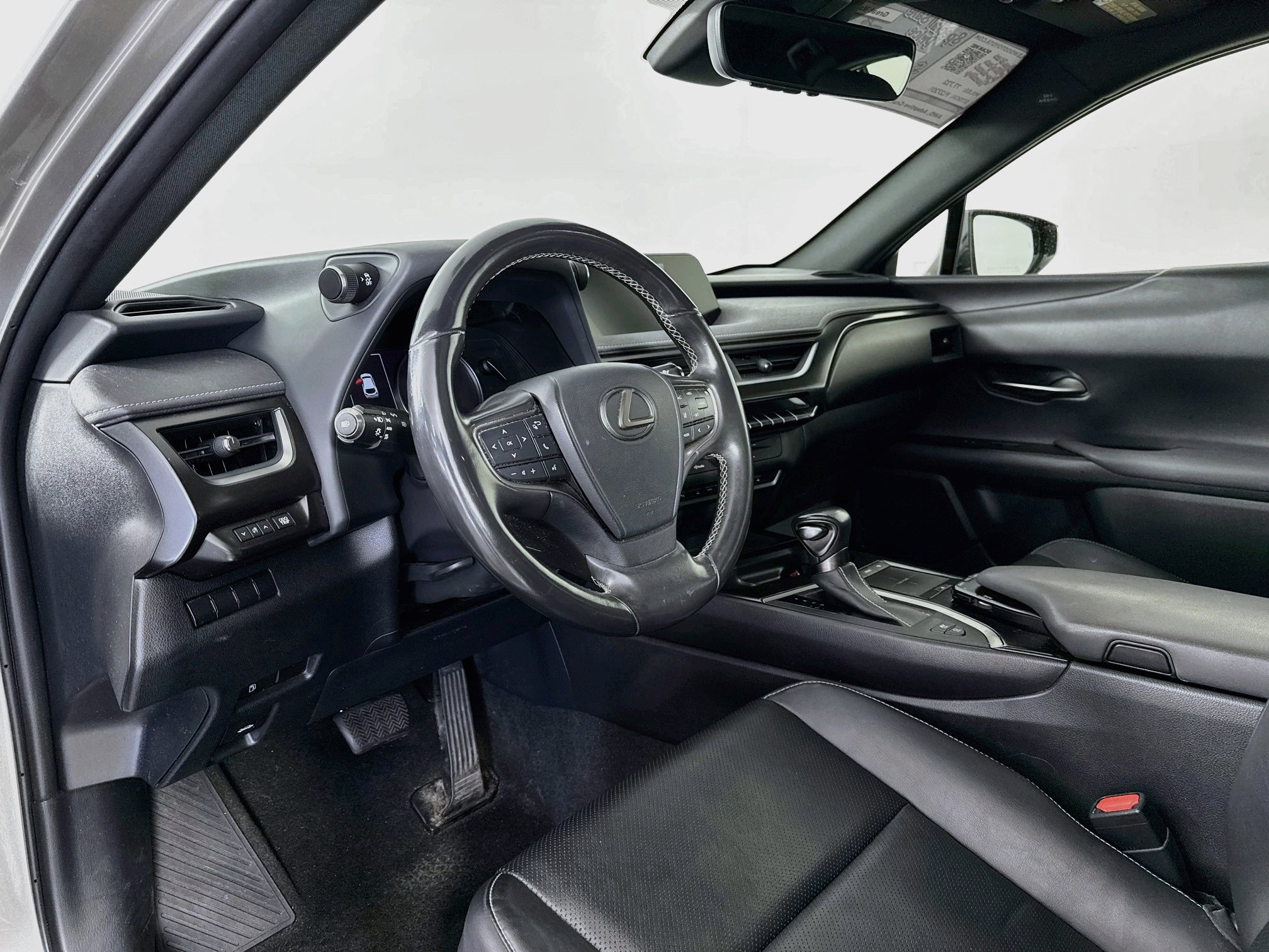 Used 2019 Lexus UX 250h w/ Premium Package AWD/4WD image 9