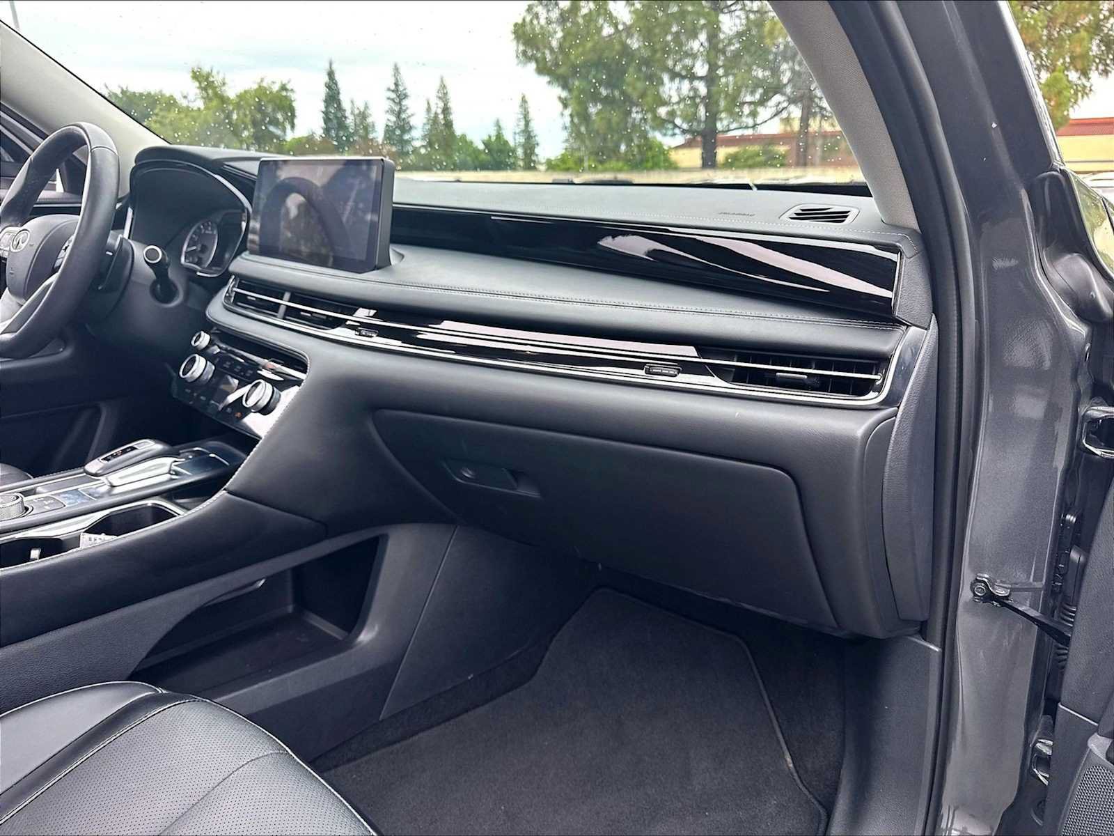 Used 2024 INFINITI QX60 Pure FWD image 18