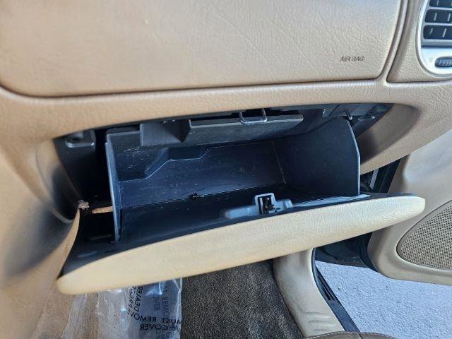 Used 2002 GMC Envoy SLT image 20