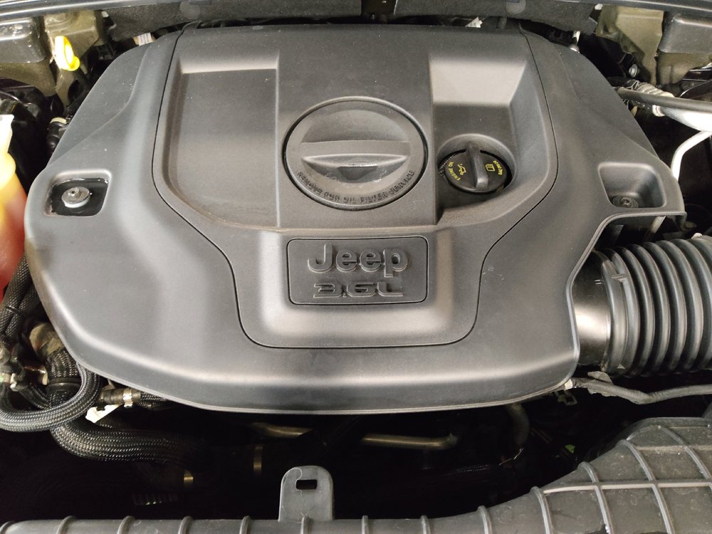 Used 2022 Jeep Grand Cherokee L Overland w/ Luxury Tech Group IV RWD image 30
