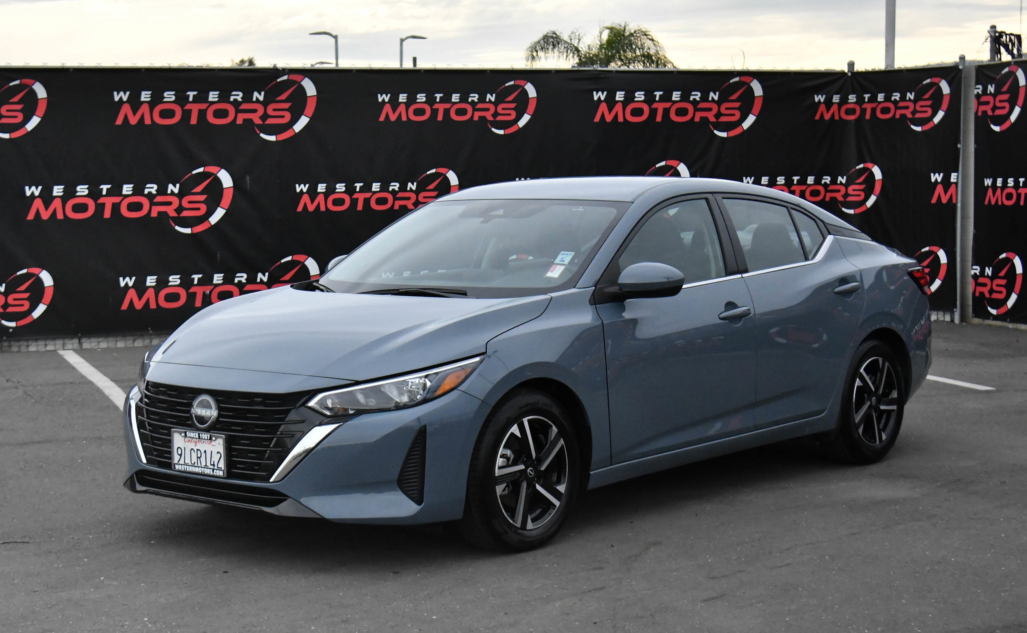 Used 2024 Nissan Sentra SV image 3