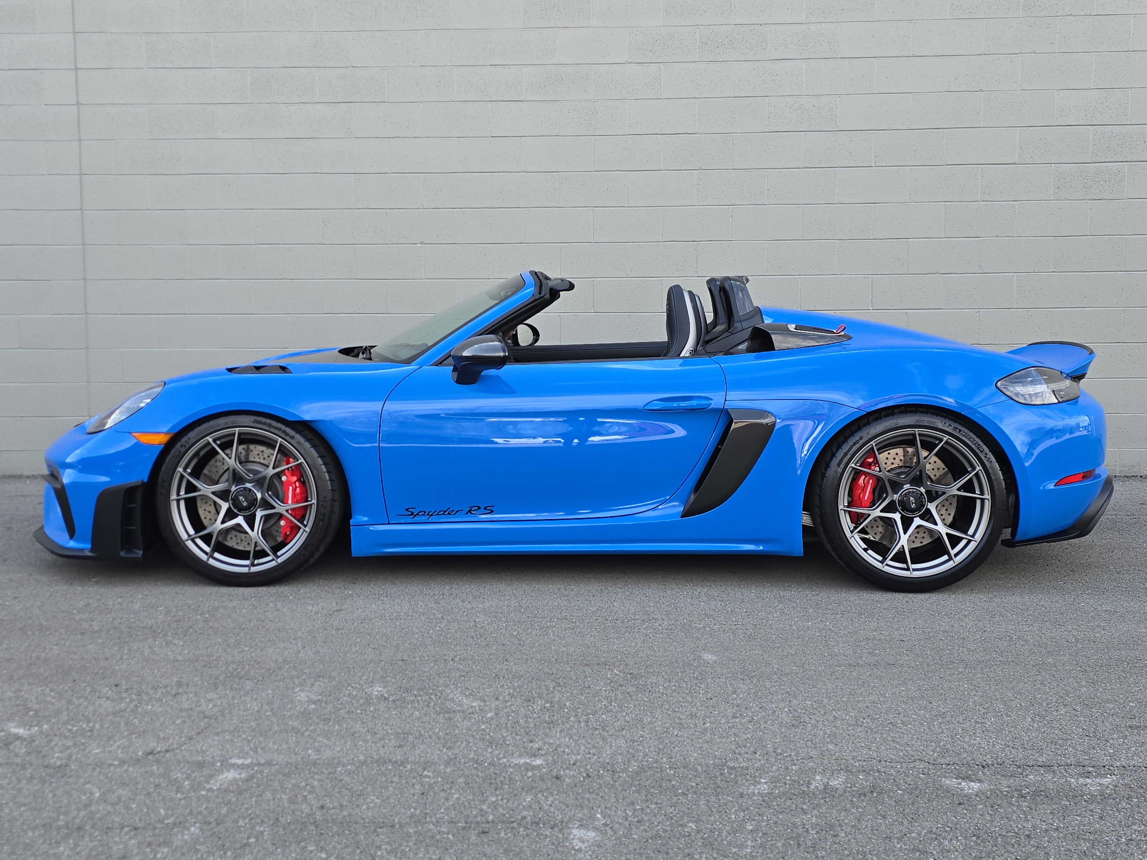 Certified 2025 Porsche 718 Boxster Spyder RS image 2