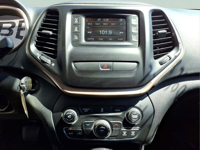 Used 2016 Jeep Cherokee Latitude image 18