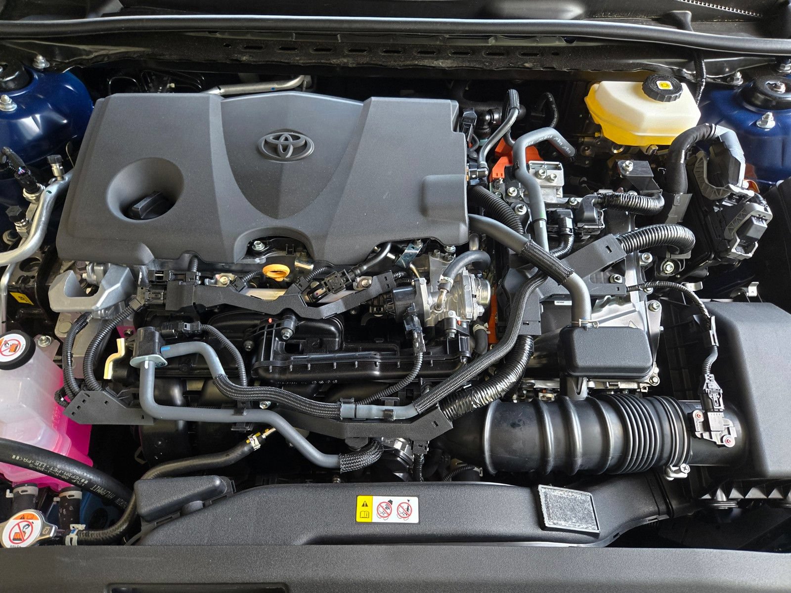 Used 2026 Toyota Camry Hybrid FWD image 23