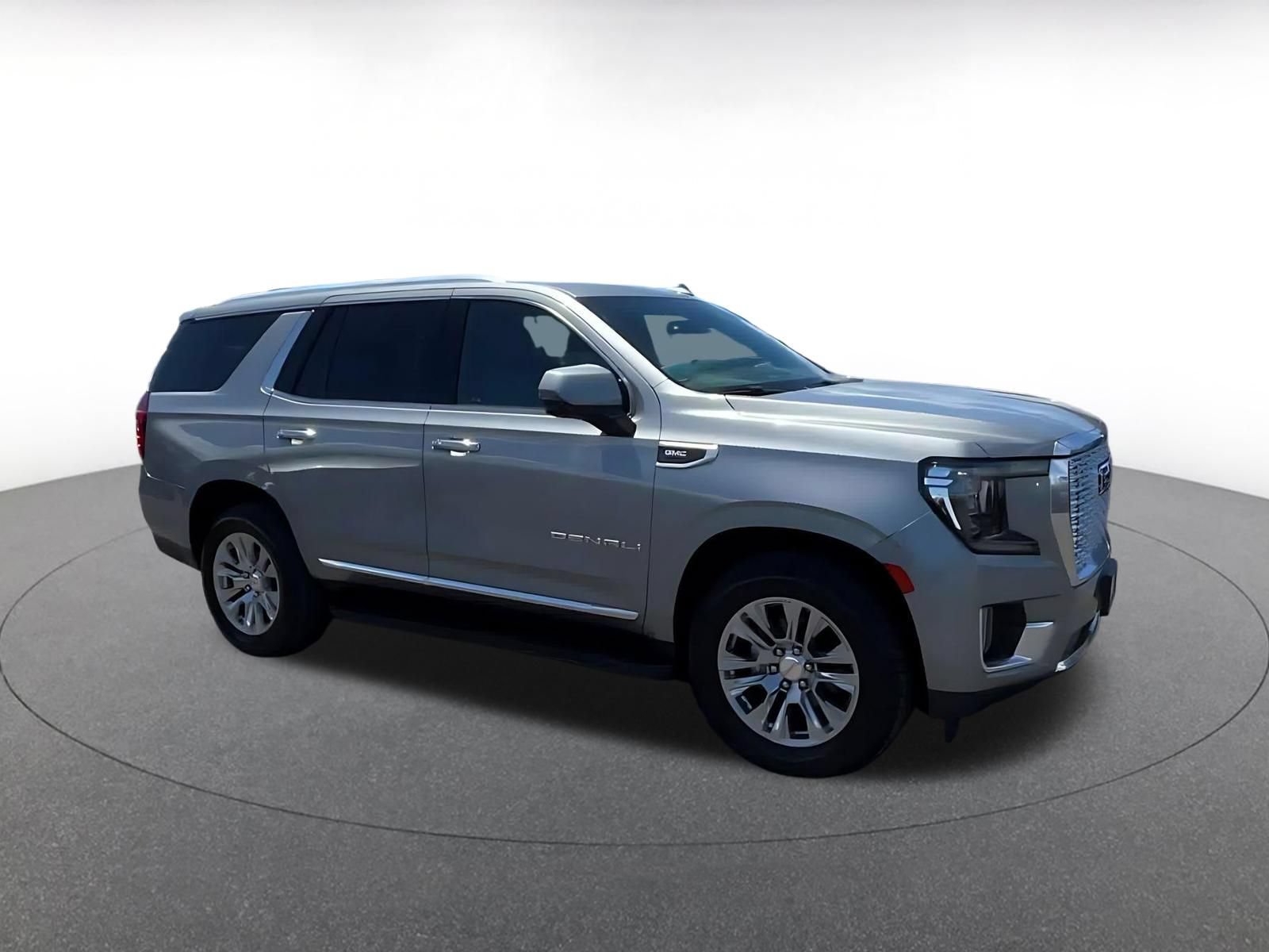 Used 2023 GMC Yukon Denali RWD image 2