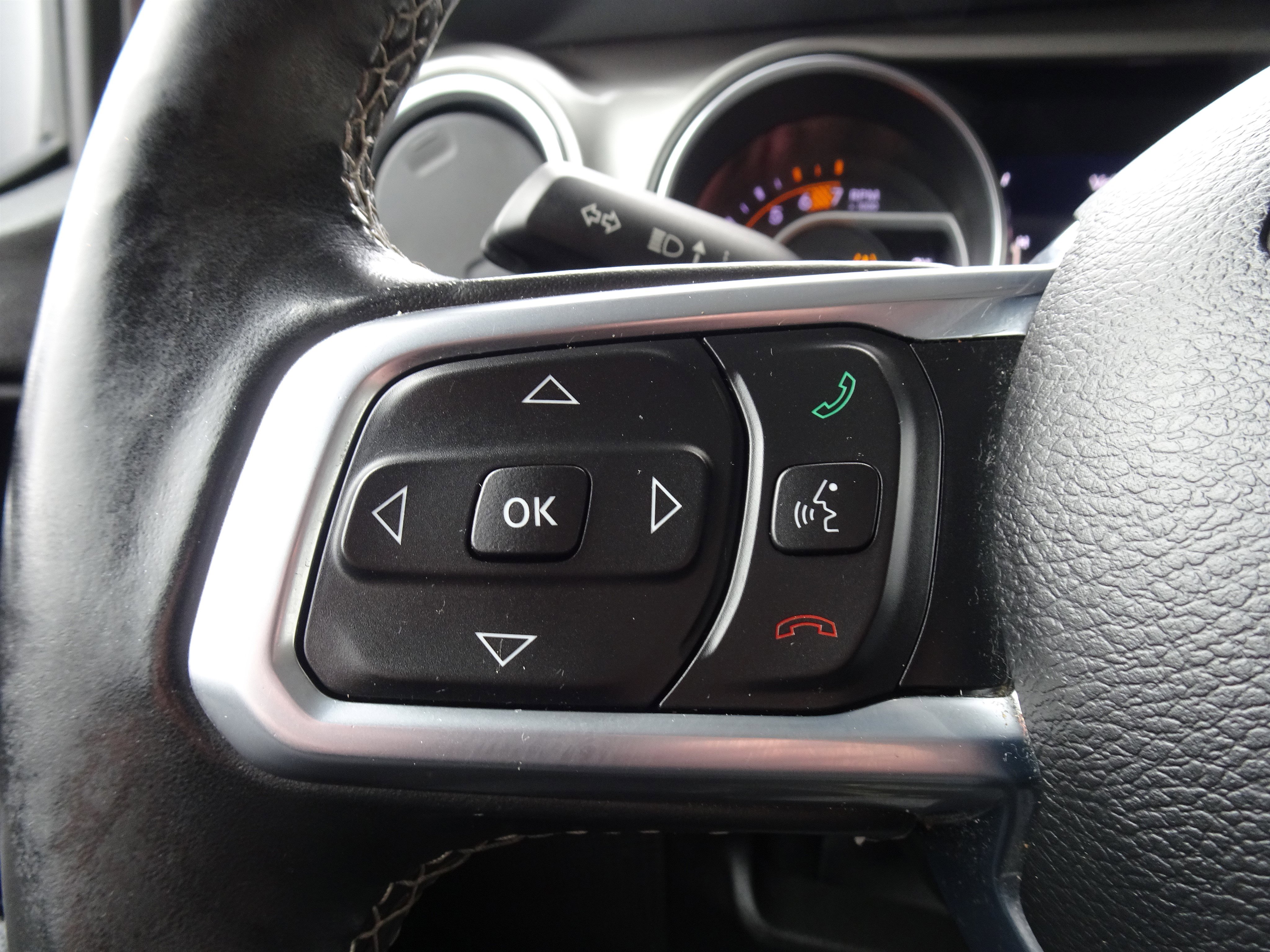 Used 2019 Jeep Wrangler Unlimited Sahara image 20