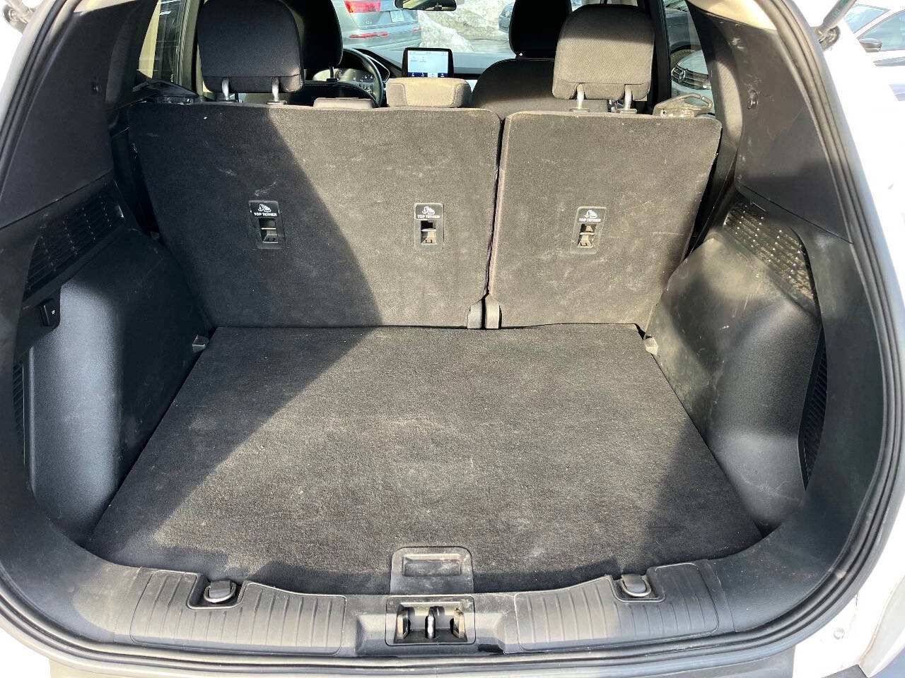 Used 2020 Ford Escape SE image 8