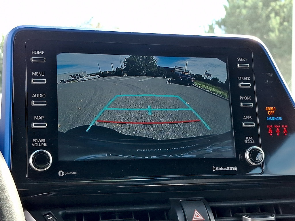 Used 2021 Toyota C-HR XLE FWD image 4