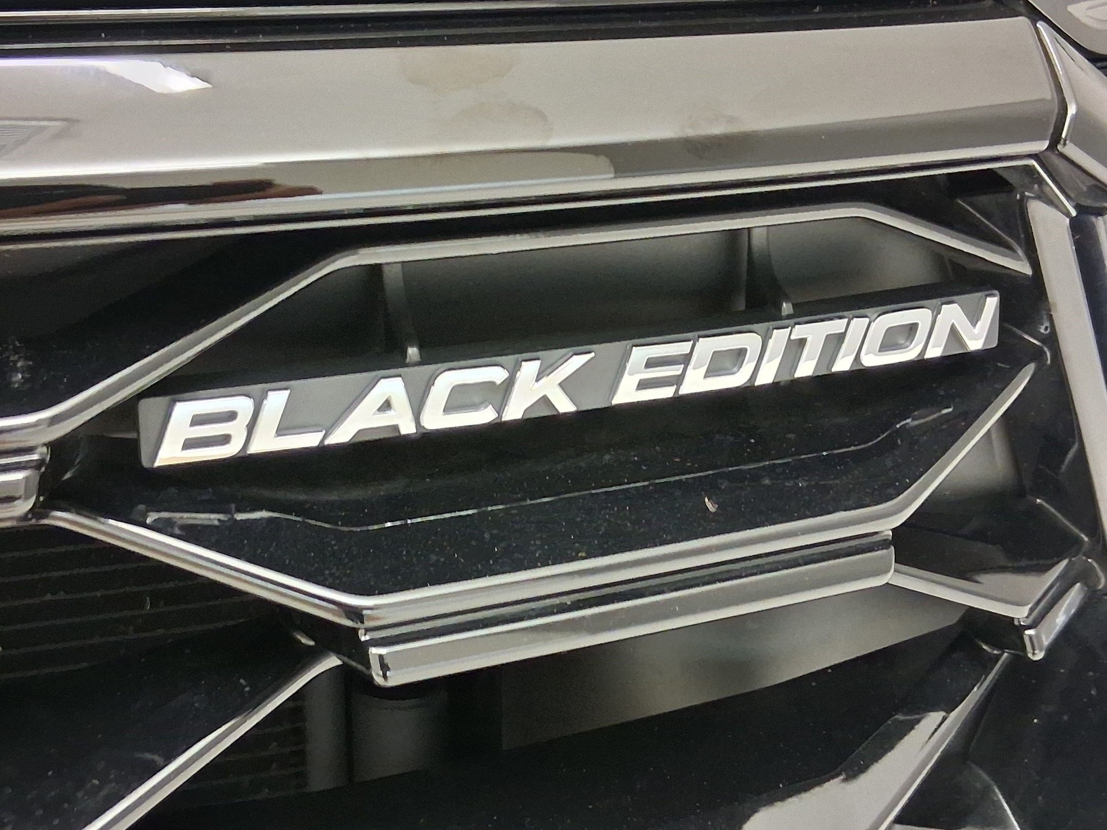 Used 2025 Honda Pilot Black Edition image 40