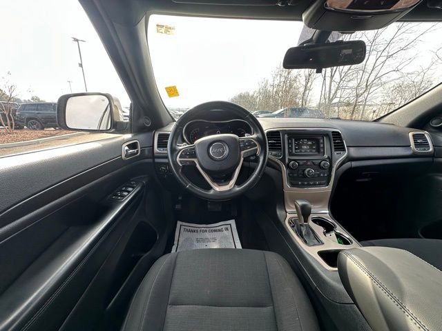 Used 2016 Jeep Grand Cherokee Laredo w/ Quick Order Package 23E image 16