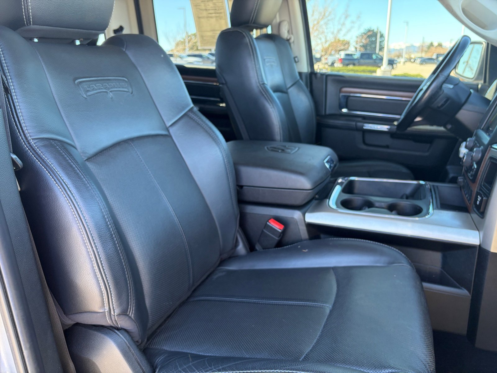 Used 2019 RAM 1500 Laramie w/ Convenience Group AWD/4WD image 34