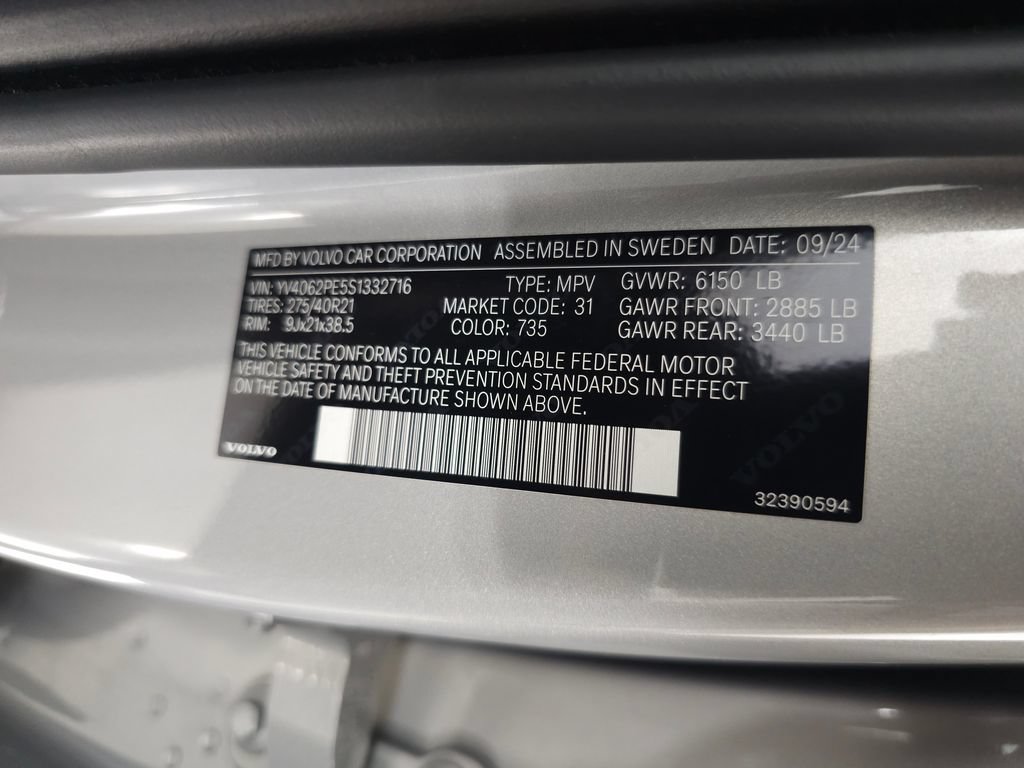 Certified 2025 Volvo XC90 B6 Plus w/ Protection Package AWD/4WD image 35