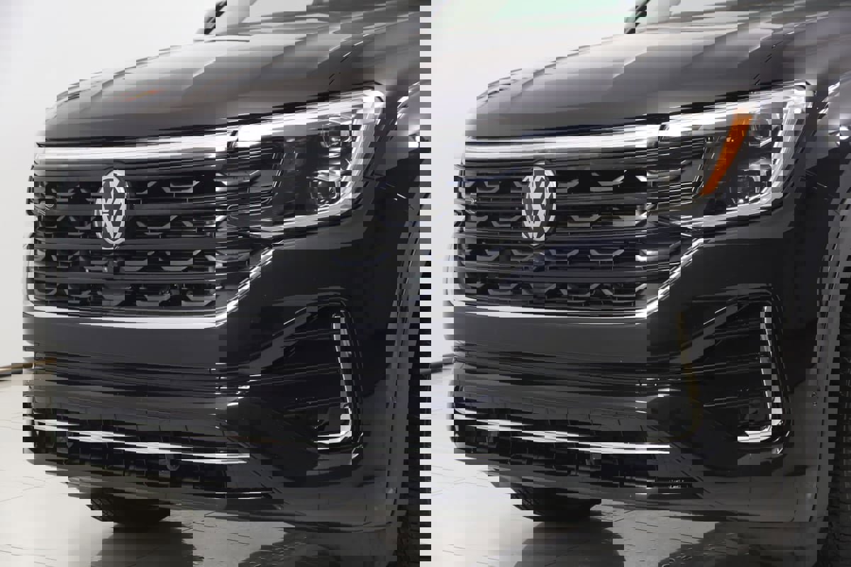 Used 2024 Volkswagen Atlas SEL Premium R-Line image 59