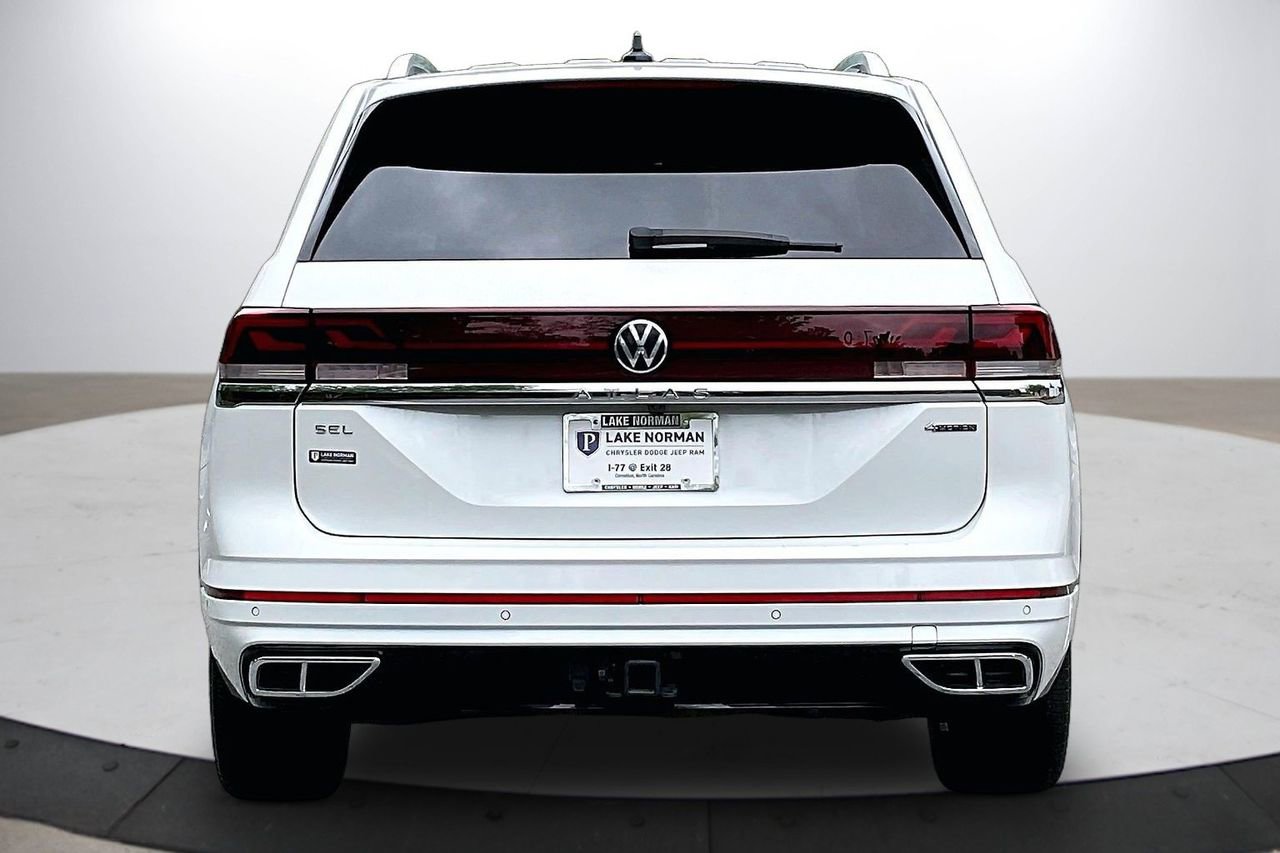 Used 2024 Volkswagen Atlas SEL Premium R-Line AWD/4WD image 8