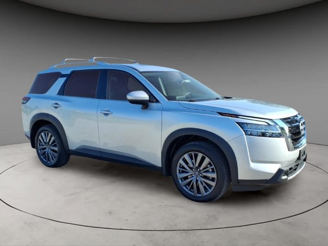 Certified 2024 Nissan Pathfinder SL w/ SL Premium Package AWD/4WD image 5