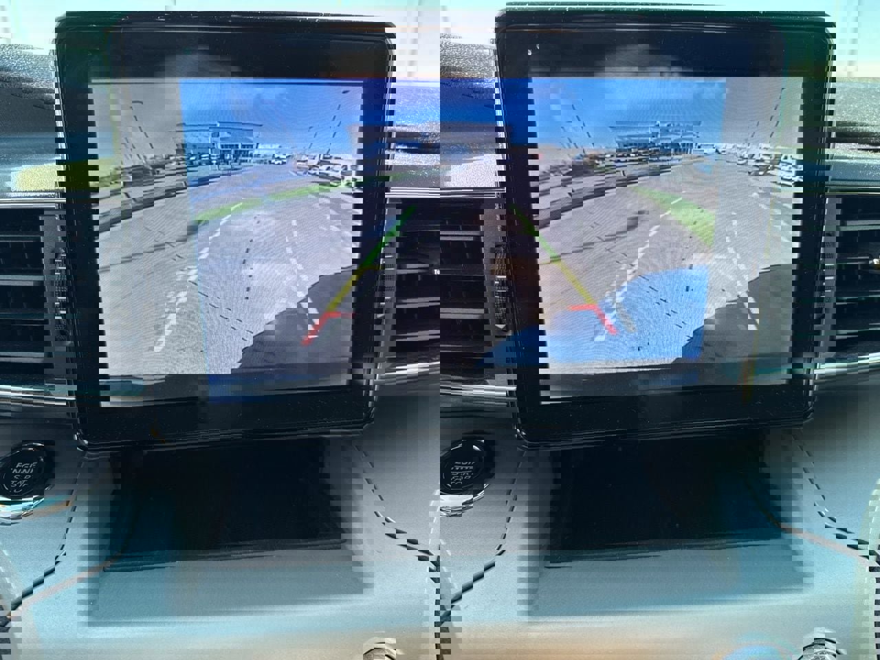 Used 2022 Ford Explorer XLT w/ Equipment Group 202A image 26