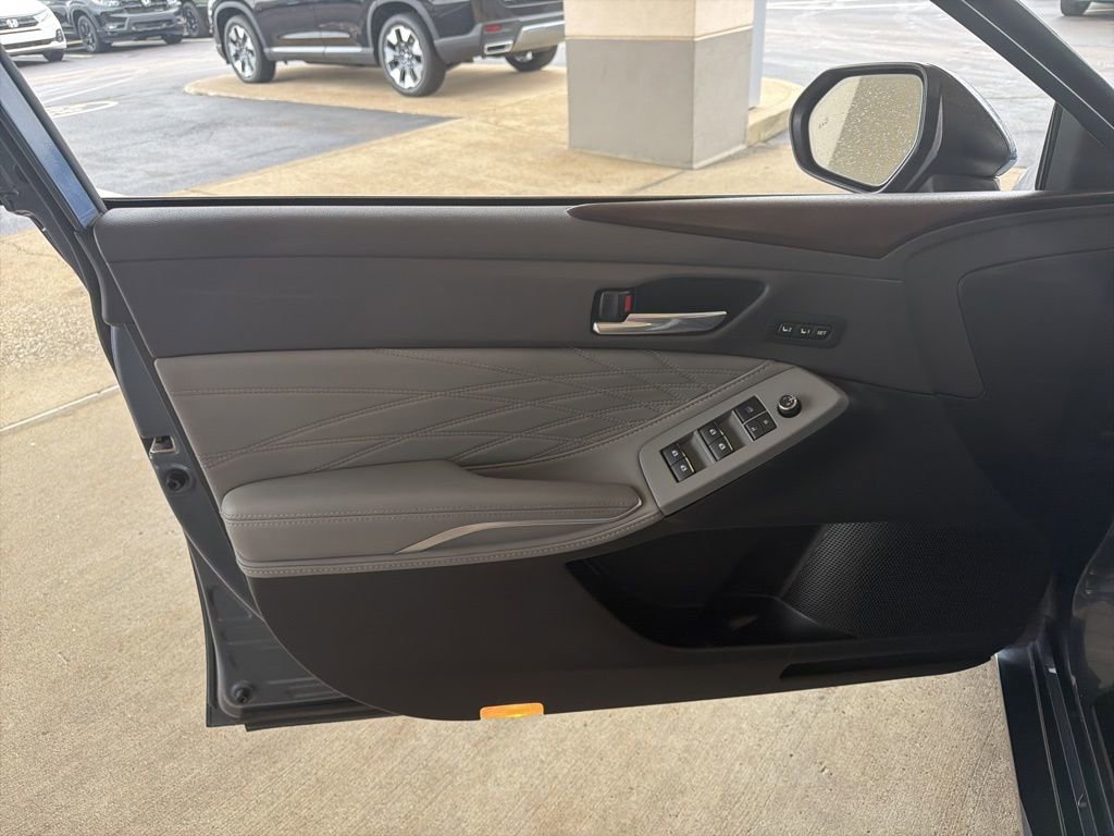 Used 2021 Toyota Avalon Limited w/ Advanced Safety Package AWD/4WD image 18