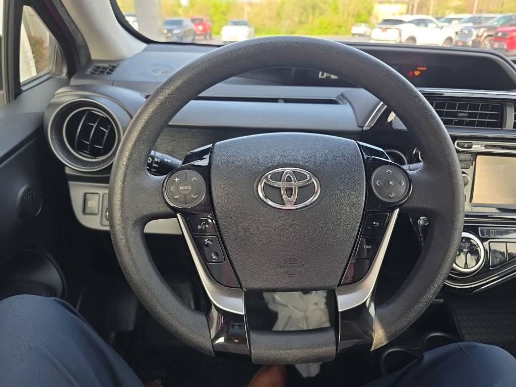 Used 2018 Toyota Prius C One FWD image 17