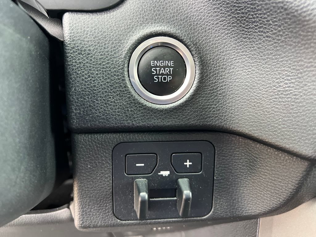 Used 2022 Toyota Tundra SR5 image 28