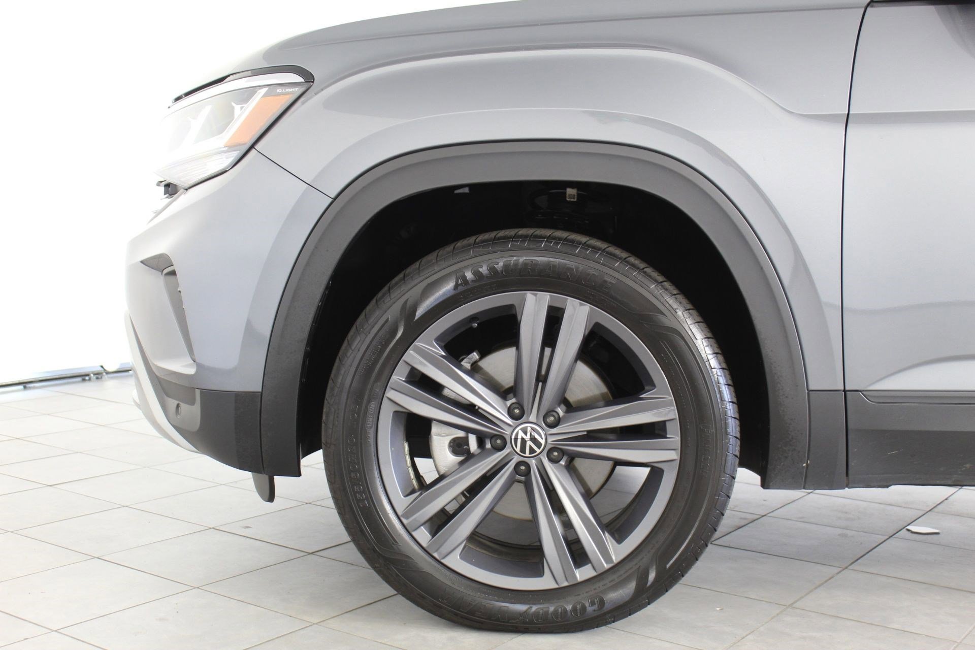 Used 2023 Volkswagen Atlas SE w/ Panoramic Sunroof Package image 10