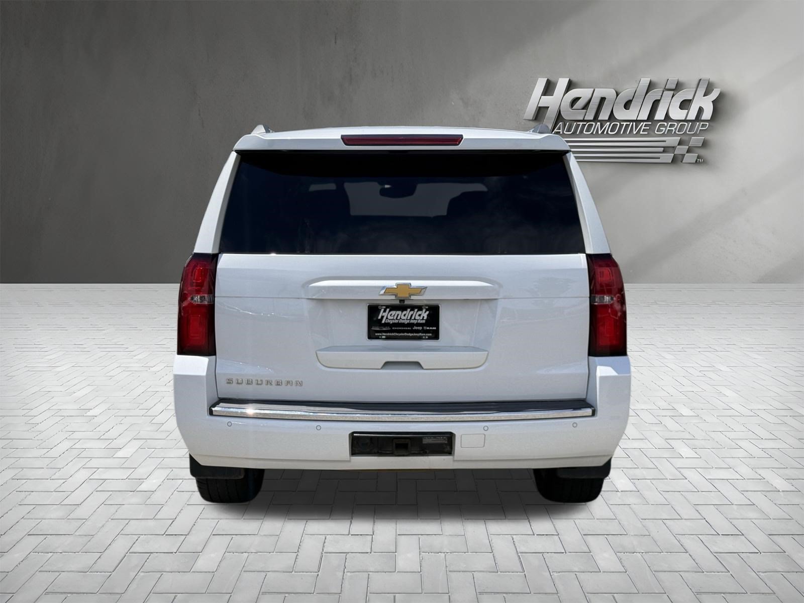 Used 2016 Chevrolet Suburban LTZ RWD image 9