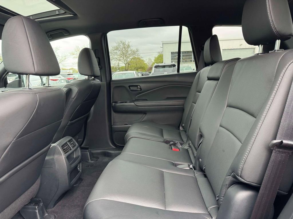 Used 2023 Honda Passport EX-L image 14