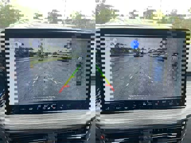 New 2024 Ford Escape Platinum w/ Premium Technology Package image 27