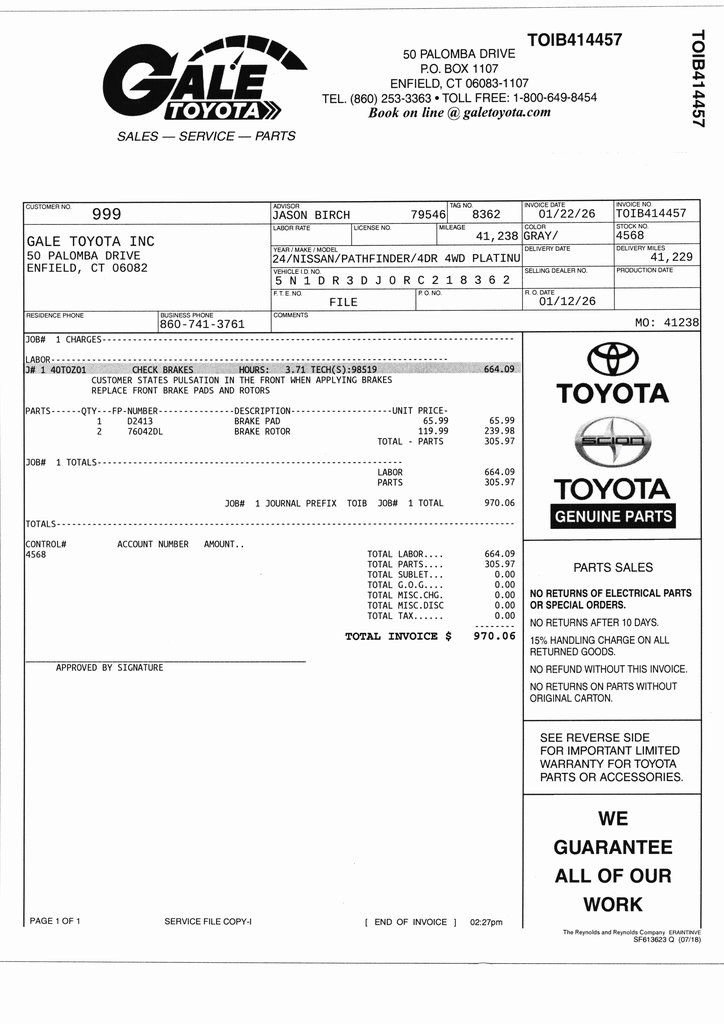 Used 2024 Nissan Pathfinder Platinum w/ Black Appearance Package image 12