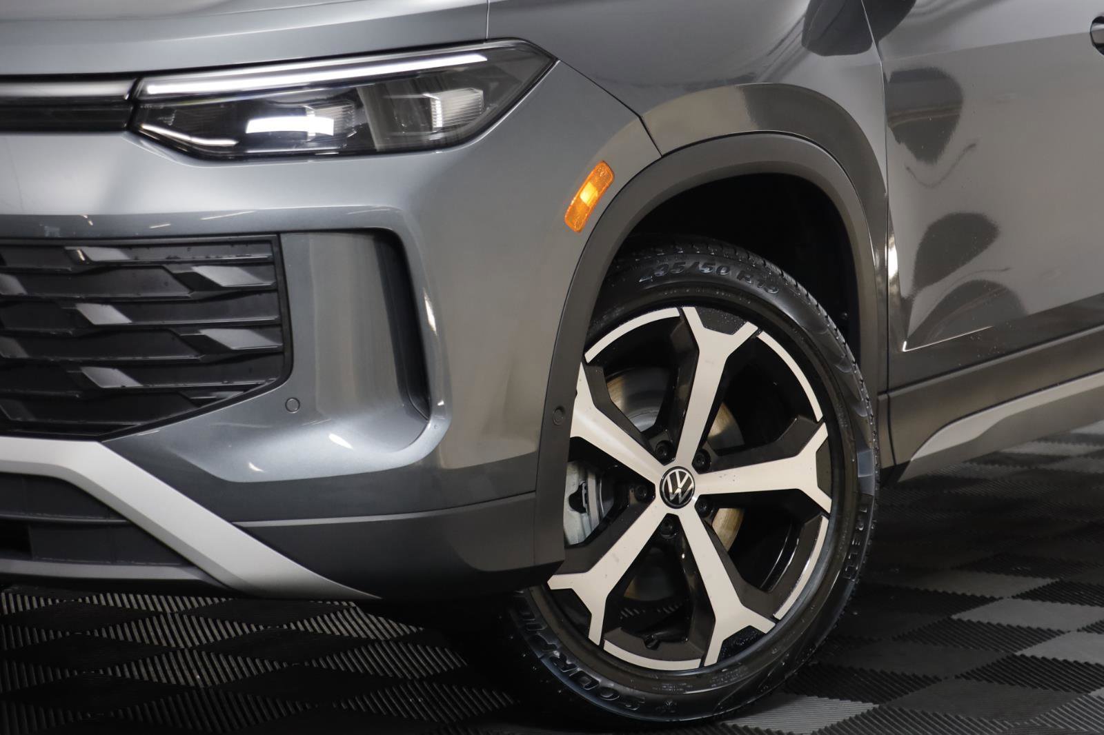 New 2026 Volkswagen Tiguan SE image 3