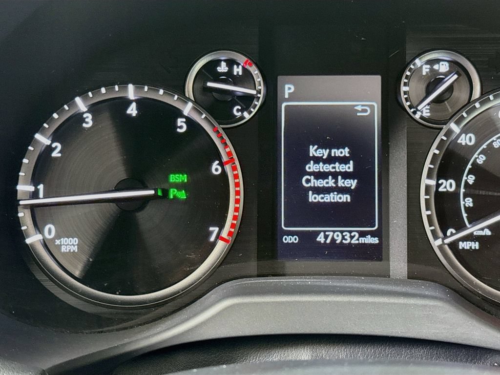 Certified 2022 Lexus GX 460 Premium w/ Premium Plus Package AWD/4WD image 12