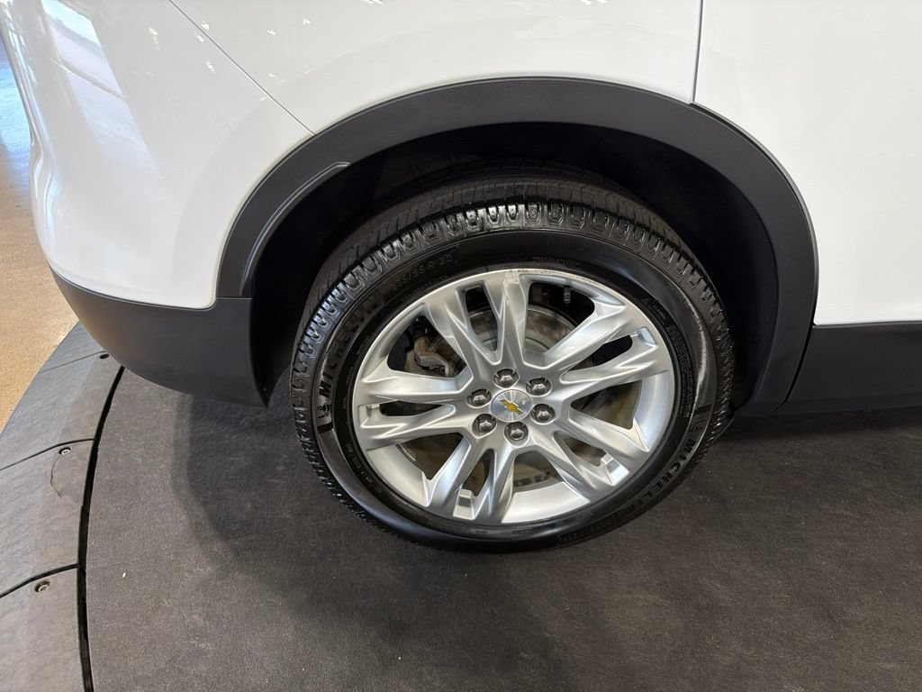 Certified 2019 Chevrolet Blazer LT w/ Sun and Wheels Package AWD/4WD image 38