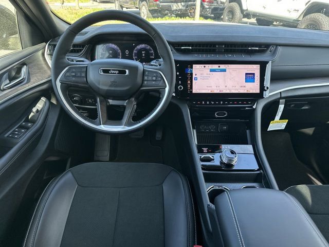 New 2026 Jeep Grand Cherokee Laredo image 23