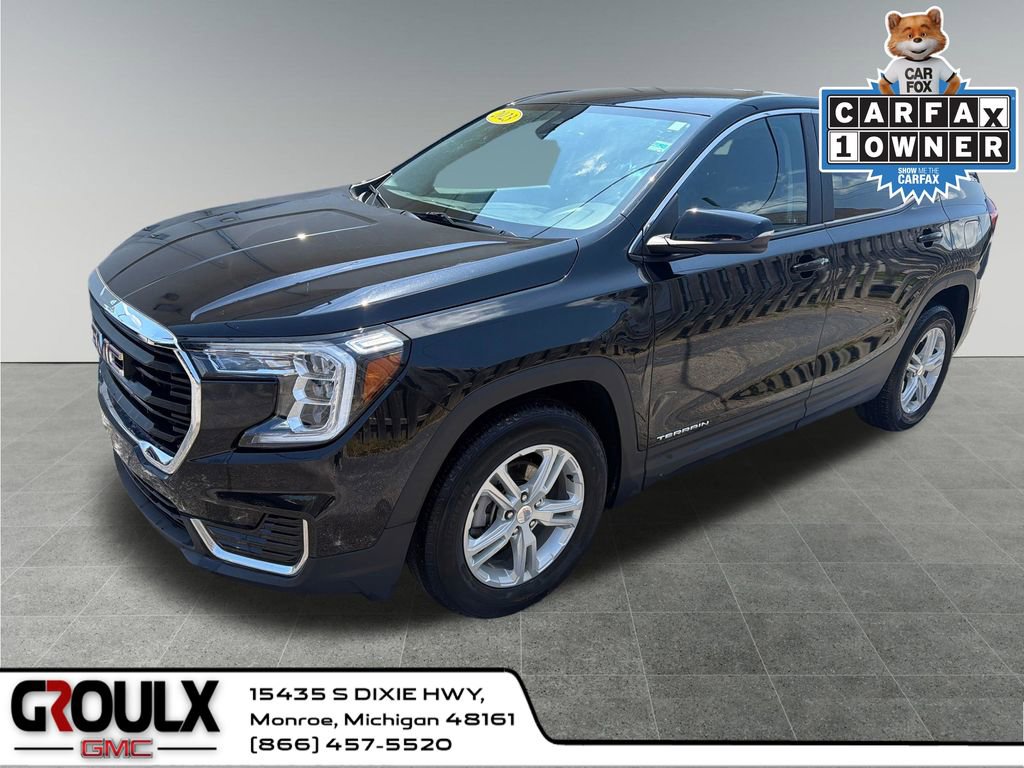 Used 2023 GMC Terrain SLE FWD image 1