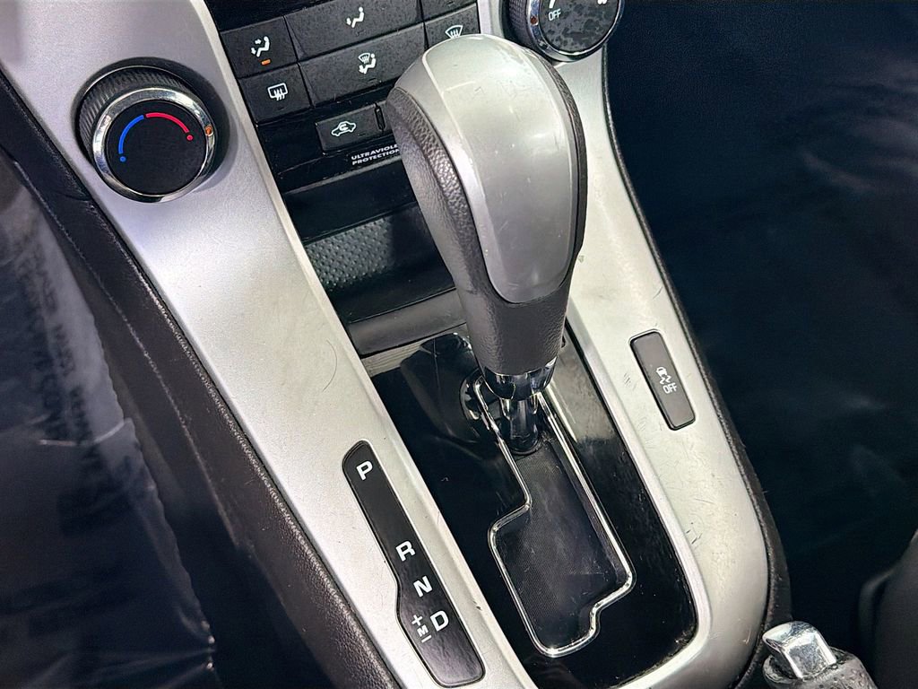 Used 2016 Chevrolet Cruze LS FWD image 17