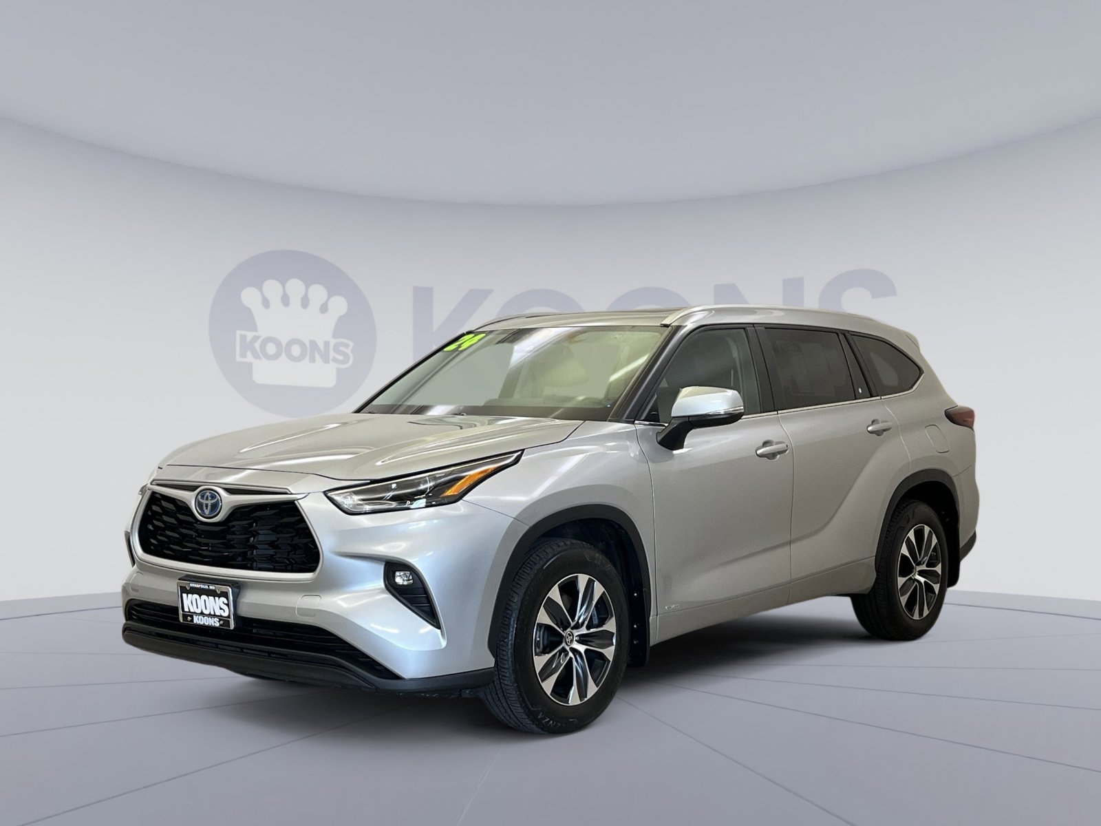 Used 2024 Toyota Highlander XLE