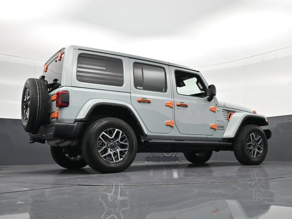 Used 2024 Jeep Wrangler Unlimited Sahara w/ Safety Group AWD/4WD image 24