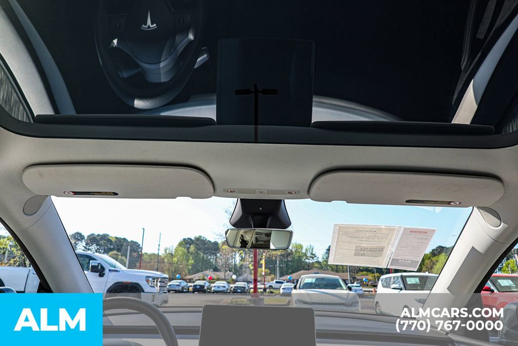Used 2024 Tesla Model Y Long Range image 53
