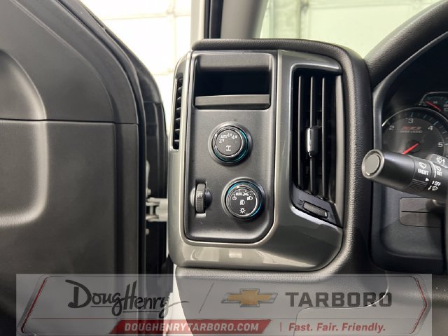 Used 2018 Chevrolet Silverado 1500 LT w/ All Star Edition AWD/4WD image 29
