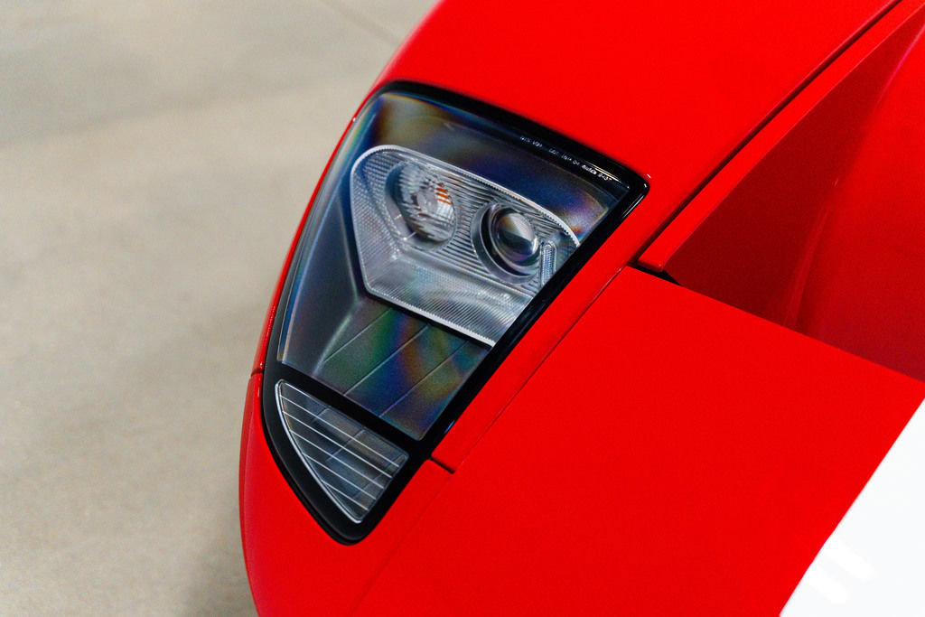 Used 2005 Ford GT RWD image 10
