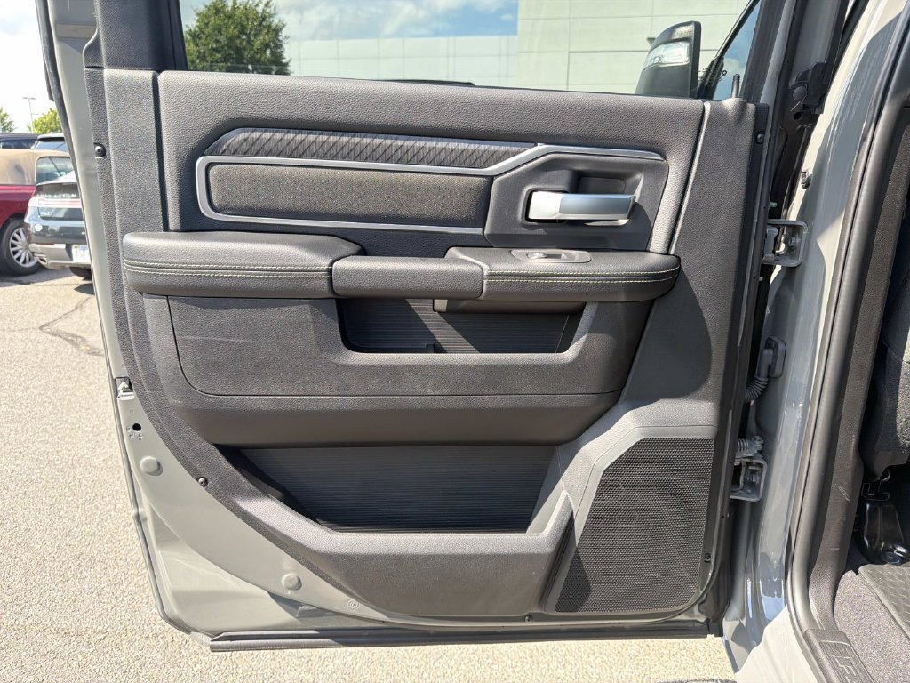 New 2026 RAM 3500 Big Horn AWD/4WD image 20