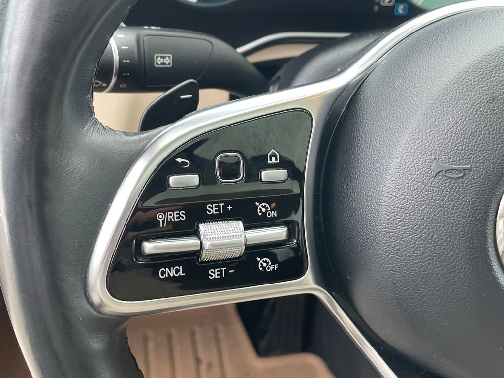 Used 2020 Mercedes-Benz GLC 300 4MATIC Coupe image 29