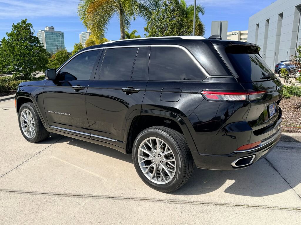 Used 2022 Jeep Grand Cherokee Summit w/ Adv Protech Group IV image 2