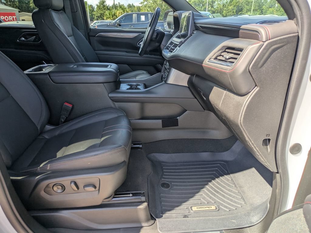 Used 2022 Chevrolet Tahoe RST w/ Luxury Package AWD/4WD image 30