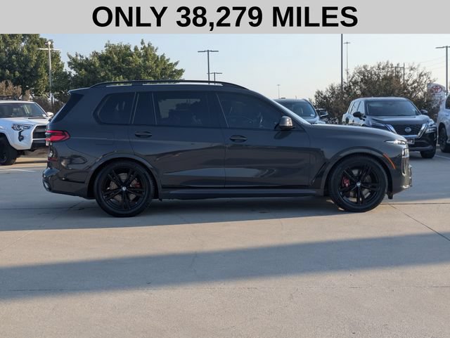 Used 2024 BMW X7 xDrive40i w/ M Sport Package AWD/4WD image 4