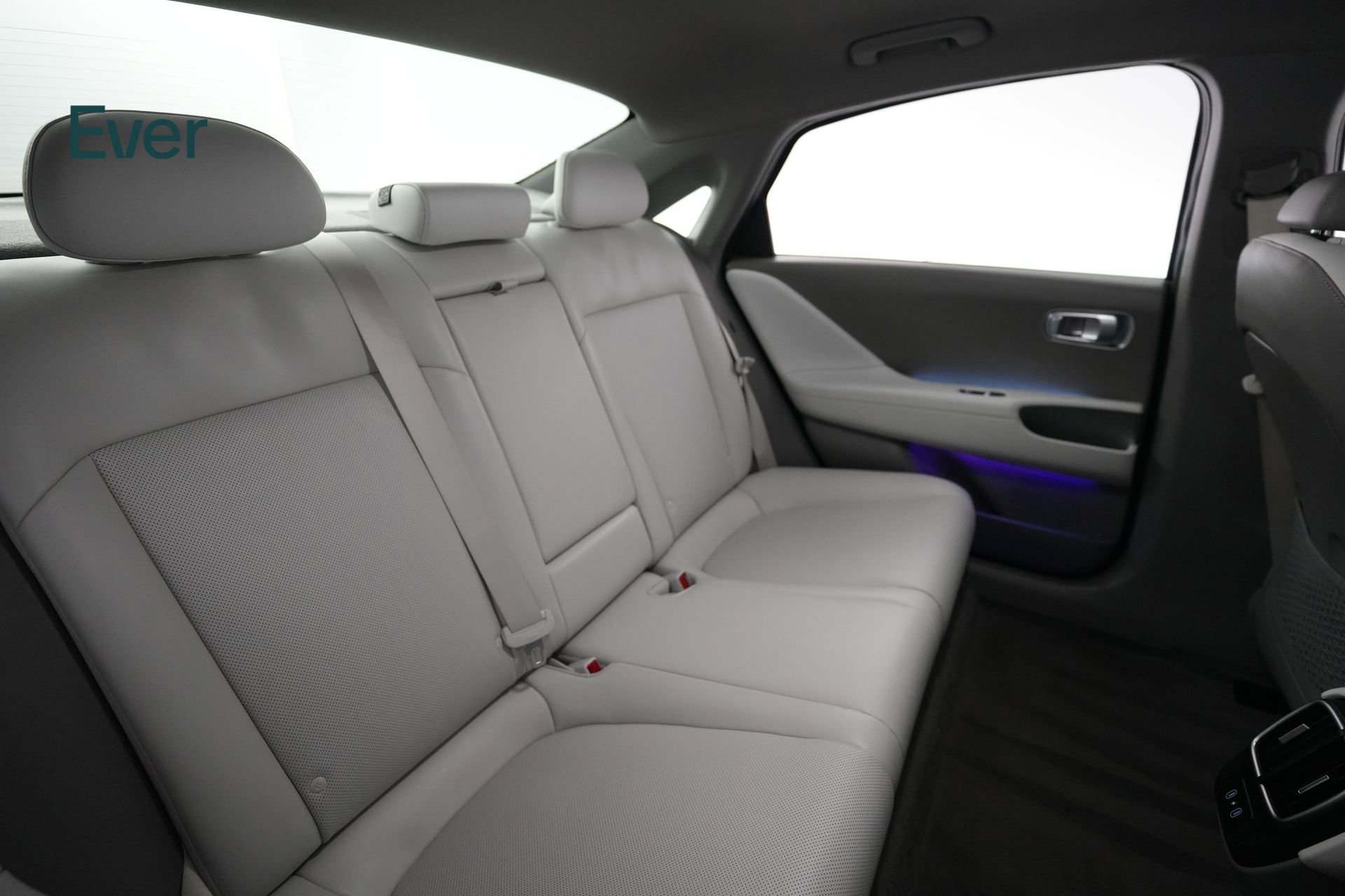 Used 2024 Hyundai Ioniq 6 SEL image 5