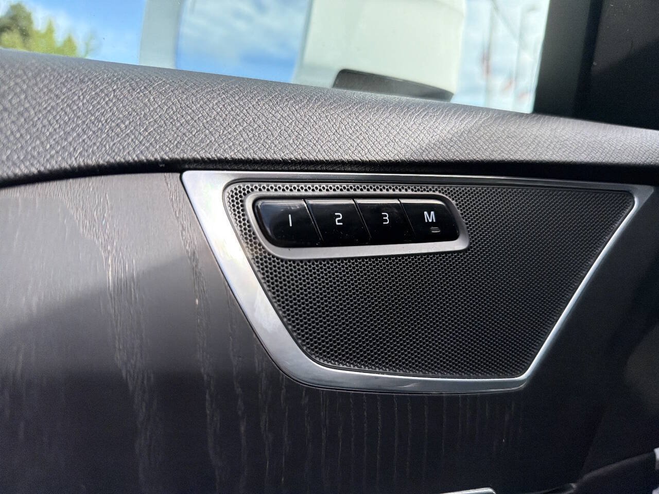 Used 2020 Volvo XC90 T5 Momentum AWD/4WD image 43