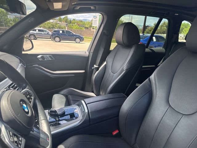 Used 2021 BMW X5 xDrive40i w/ M Sport Package AWD/4WD image 10