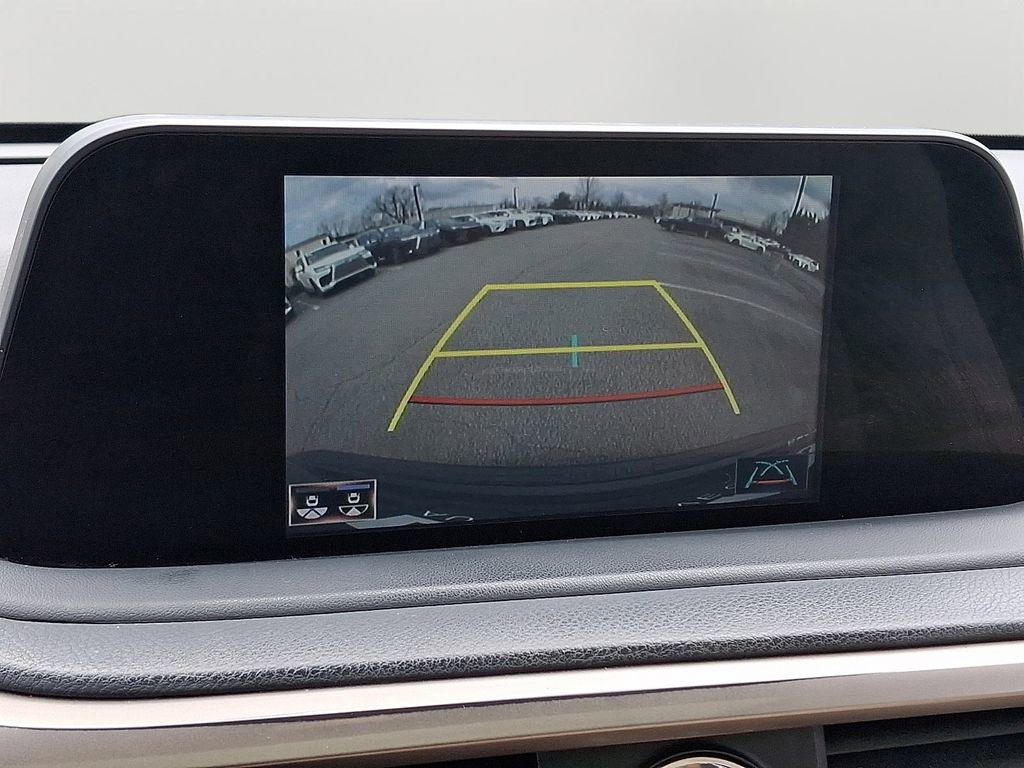 Used 2021 Lexus RX 350L Premium w/ Premium Package image 20