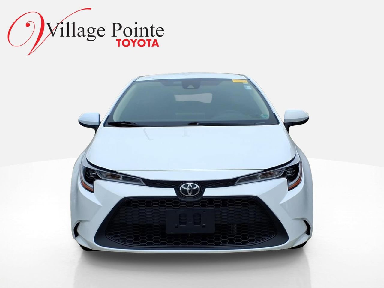 Used 2021 Toyota Corolla LE image 2